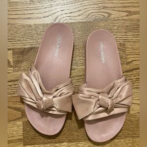Steve Madden Blush Pink Bow Slides